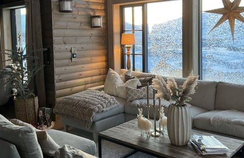 Maurset Cabin | Amazing home near Vøringsfoss/Eidfjord. 5 bedrooms-3.5 baths