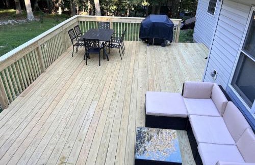 East Stroudsburg House | AMAZING Home with PRIVATE POOL, GAME ROOM & FIRE PIT!