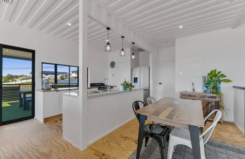 River Heads House | Amazing Island Views in Great Sandy Straits