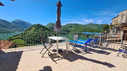 Castel di Tora Apartment | Amazing Lake View