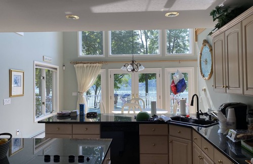 Middlefield House | Amazing Lakefront Property