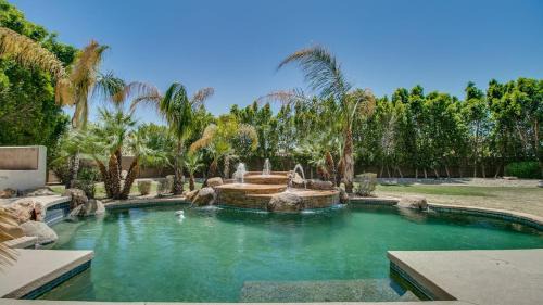 Litchfield Park House | Amazing Litchfield Estate With Backyard Oasis