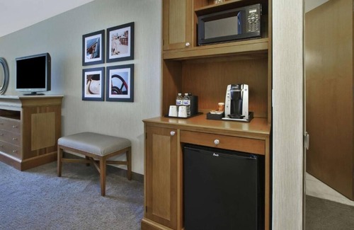 Old Port House | Amazing Location & Modern Comforts: Pool | Breakfast | 24h Gym | 2 Units