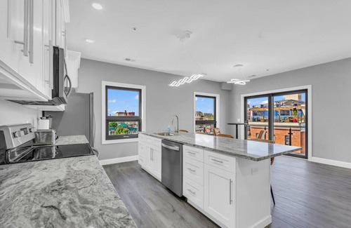 Port Huron Apartment | Amazing Loft overlook Overlooking DT Port Huron!