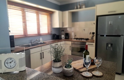 Esmeralda Villa | Amazing Modern and very Clean Vacation Villa -EMERALD AREA -3 minutes from beach