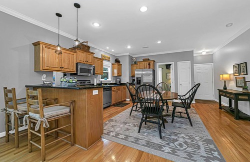 Lake Toxaway Condo | AMAZING MOUNTAIN FALLS RETREAT 3BR/2