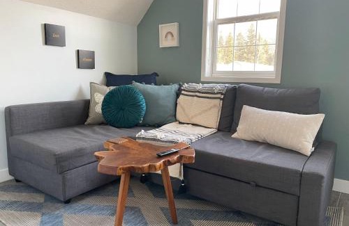 Canmore Apartment | Amazing mountain views 1bd Apartment Canmore Banff
