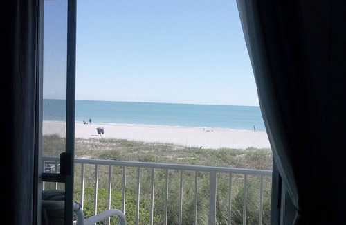 Cocoa Beach Condo | AMAZING OCEAN VIEW ! Watch Rocket Launches from the beach!