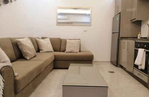 Jabal Al-Hussein Apartment | Amazing one Bedroom Apartment in Amman,elwebdah 1