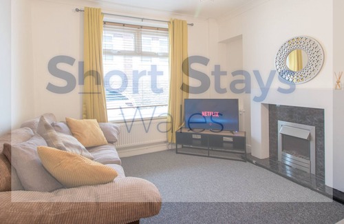 Newbridge House | Amazing Private Home With Scenic Views And Exciting Activities Nearby