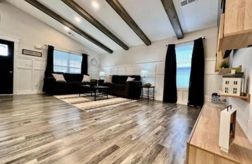 Middletown House | Amazing riverside New Construction home in Middletown