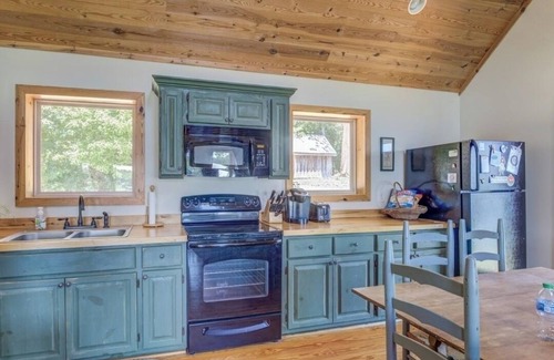 Jackson Cabin | Amazing rustic cabin with 450' of water frontage on Jackson Lake