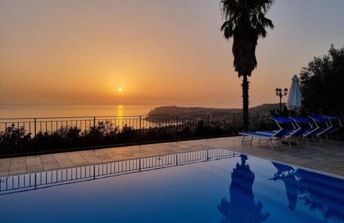Coccorino Apartment | Amazing Sea View with Free Swimming Pool