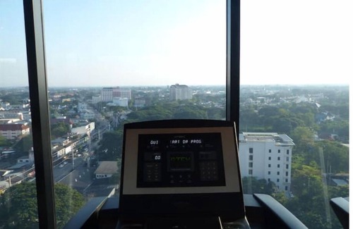 Chang Khlan Apartment | Amazing Sky River Suite