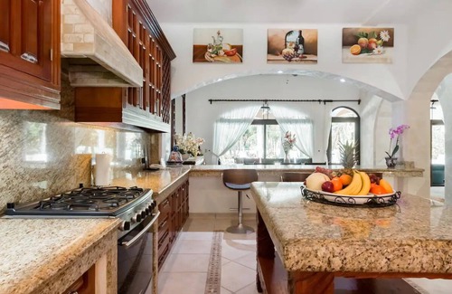Puerto Aventuras Villa | Amazing spacious Mexican-decorated Villa with Private Pool & 10 mins. from beach