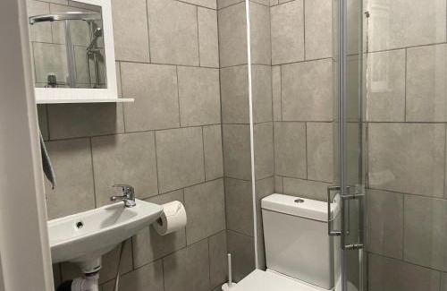 Boleyn Apartment | Amazing Studios 4 - East London
