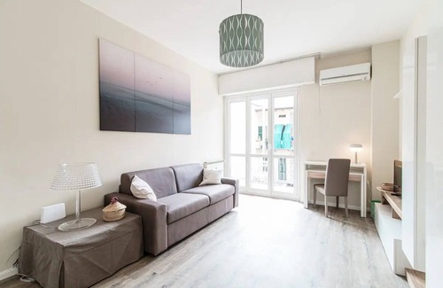 Como Apartment | Amazing suite with private parking in Como
