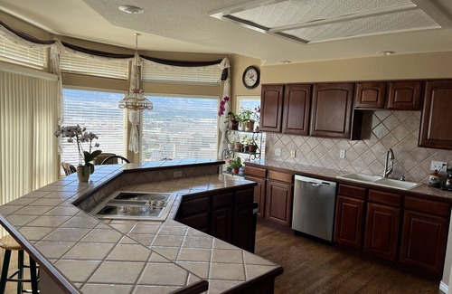 Northgate House | Amazing view of Pikes Peak