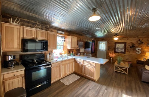Booneville House | AMAZING VIEW of Mount Magazine!