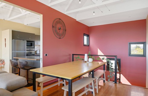 Surf Beach House | Amazing Views by Ready Set Stay