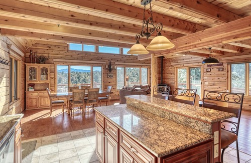 Salida House | Amazing views of two of Colorado‘s best mountain ranges!!