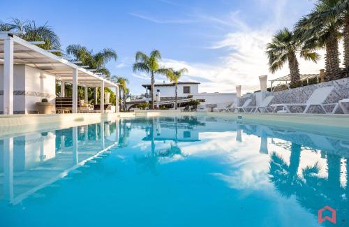 Partinico Villa | Amazing Villa with pool & Jacuzzi