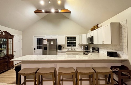 Bumpass House | Amazing Waterfront Home in Private setting w/fiber internet!