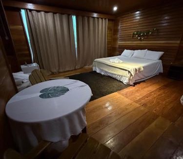 Careiro Hotel | Amazon Tucuna expedition