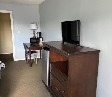 Manchester Hotel | Ambassador Inn