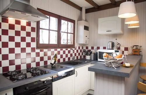 Saint-Martin-le-Beau Ski Chalet | Amboise and Chenonceau: Chalet with wood fire
