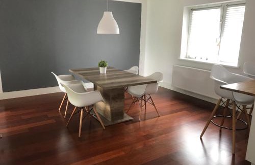 Schodnia House | Amelia