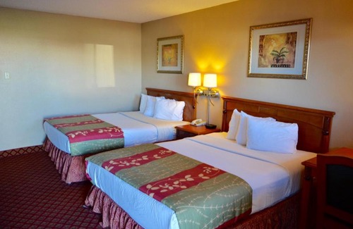 Stephenville Hotel | Americas Best Value Inn Crosstimbers