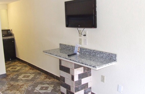 Beaumont Hotel | Americas Best Value Inn Beaumont, TX