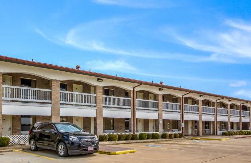 Columbus Hotel | Americas Best Value Inn Columbus