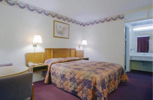 Loudon Hotel | Americas Best Value Inn Loudon Lenoir City