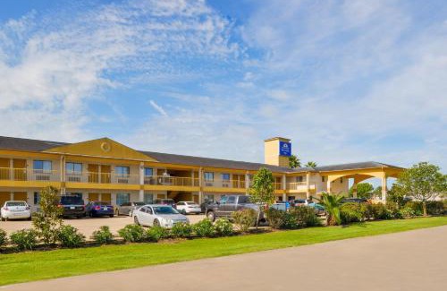 Waller Hotel | Americas Best Value Inn & Suites Waller/Prairie View