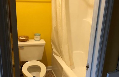 Arlington Hotel | Americas Best Value Inn - Jonesville