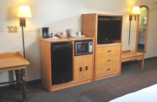 Oswego Hotel | AmericInn by Wyndham Oswego