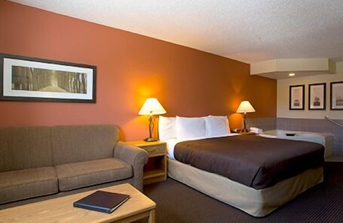 Tofte Hotel | AmericInn by Wyndham Tofte Near Lake Superior