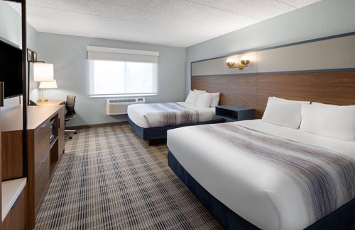 Chippewa Falls Hotel | AmericInn by Wyndham Chippewa Falls