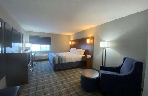 Williamsburg Hotel | AmericInn by Wyndham Williamsburg