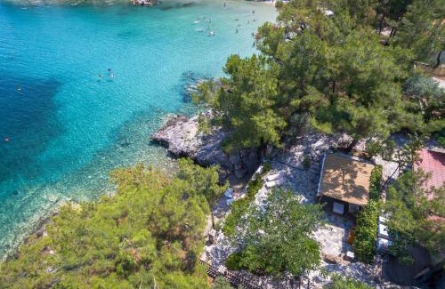 Megalos Prinos House | Amicasa Private Seaside Suite
