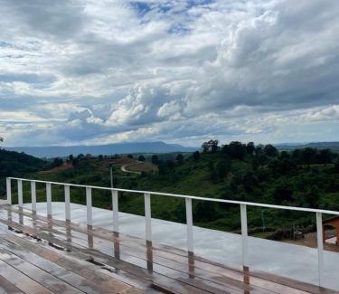 Wang Nam Khiao House | Amidst wind