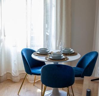 Barriera Vecchia-San Giacomo Apartment | aMore Apartment