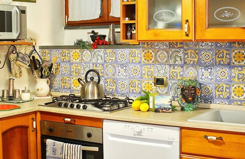 Sant'Agnello Villa | AMORE RENTALS - Villa Tina with Private Swimming Pool, Sea View, Terraces, Garden and Parking