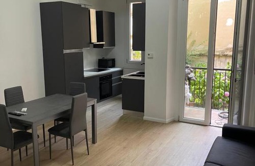 Foppette Apartment | Ampio bilocale zona Navigli