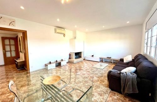 Ca n'Amat Apartment | Amplio Apartamento, 5 camas
