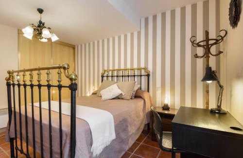 Canfranc Apartment | Amplio apartamento de montaña con terraza y WiFi
