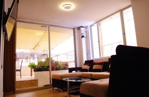 Quito Apartment | Amplio Departamento con Jacuzzi en el centro de Quito