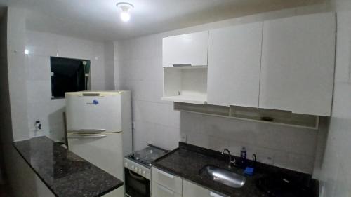 Recreio dos Bandeirantes Apartment | Amplo apt 2 Qdras da Praia do Pontal
